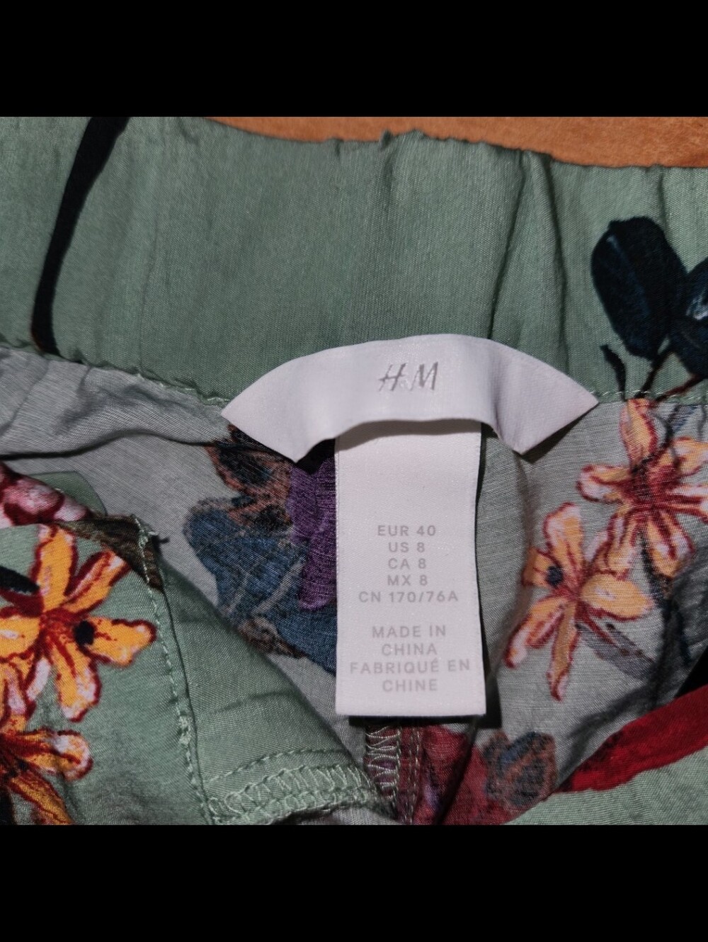 H&M Sage Green Wide-Leg Floral Pants with Red & Purple Blooms - Picture 3 of 6